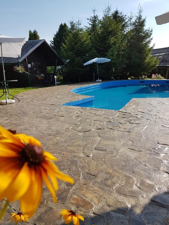 Camping Robinson Country Club Oradea Exteriör bild