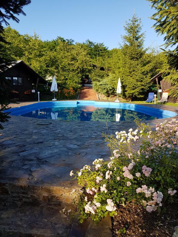 Camping Robinson Country Club Oradea Exteriör bild