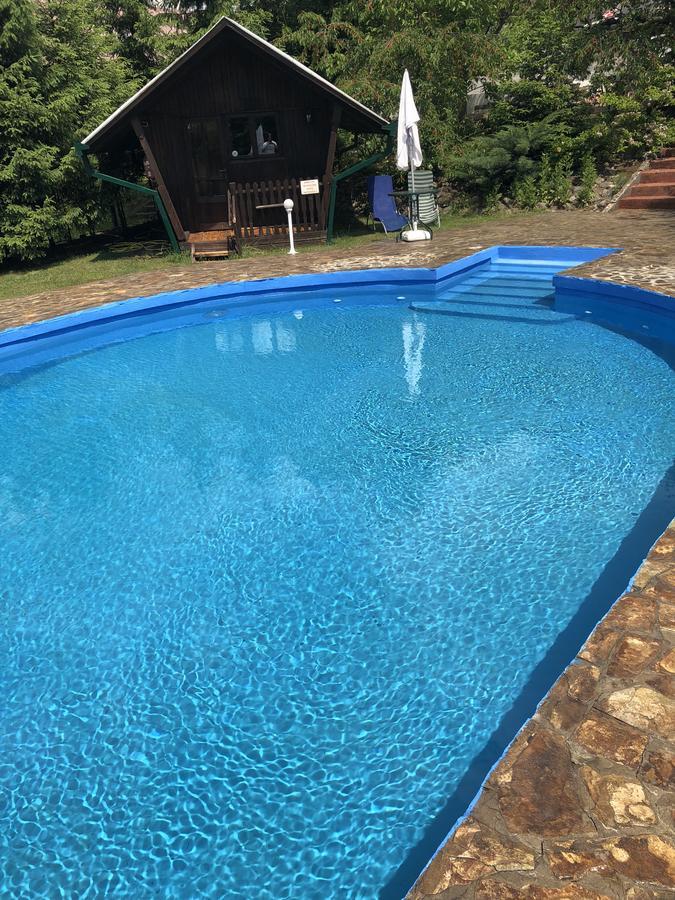 Camping Robinson Country Club Oradea Exteriör bild