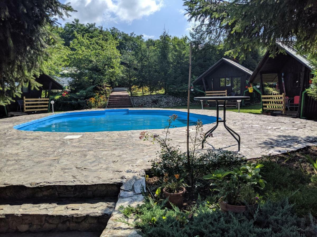 Camping Robinson Country Club Oradea Exteriör bild